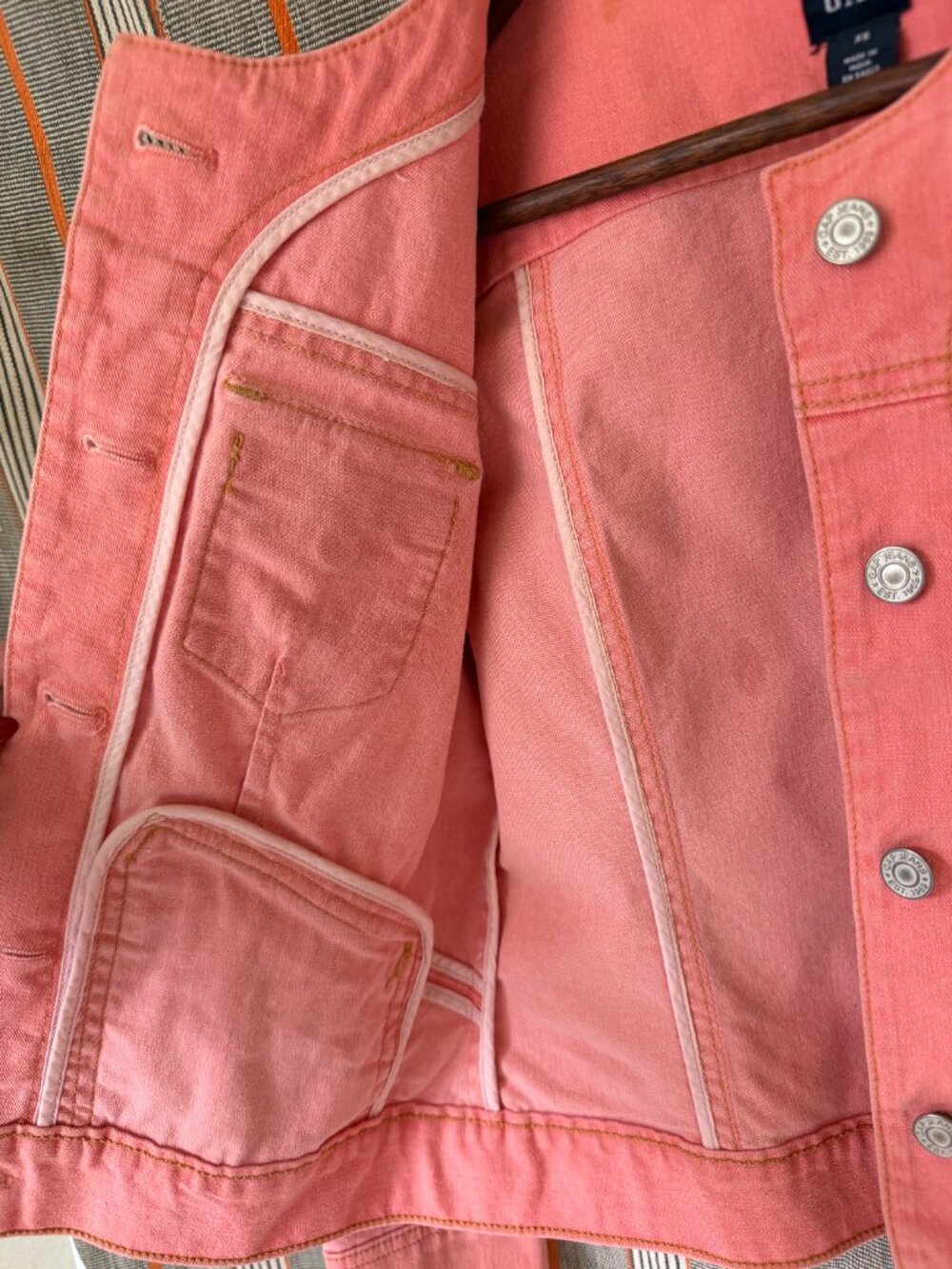 Gap Jacket - Picture 2 of 4
